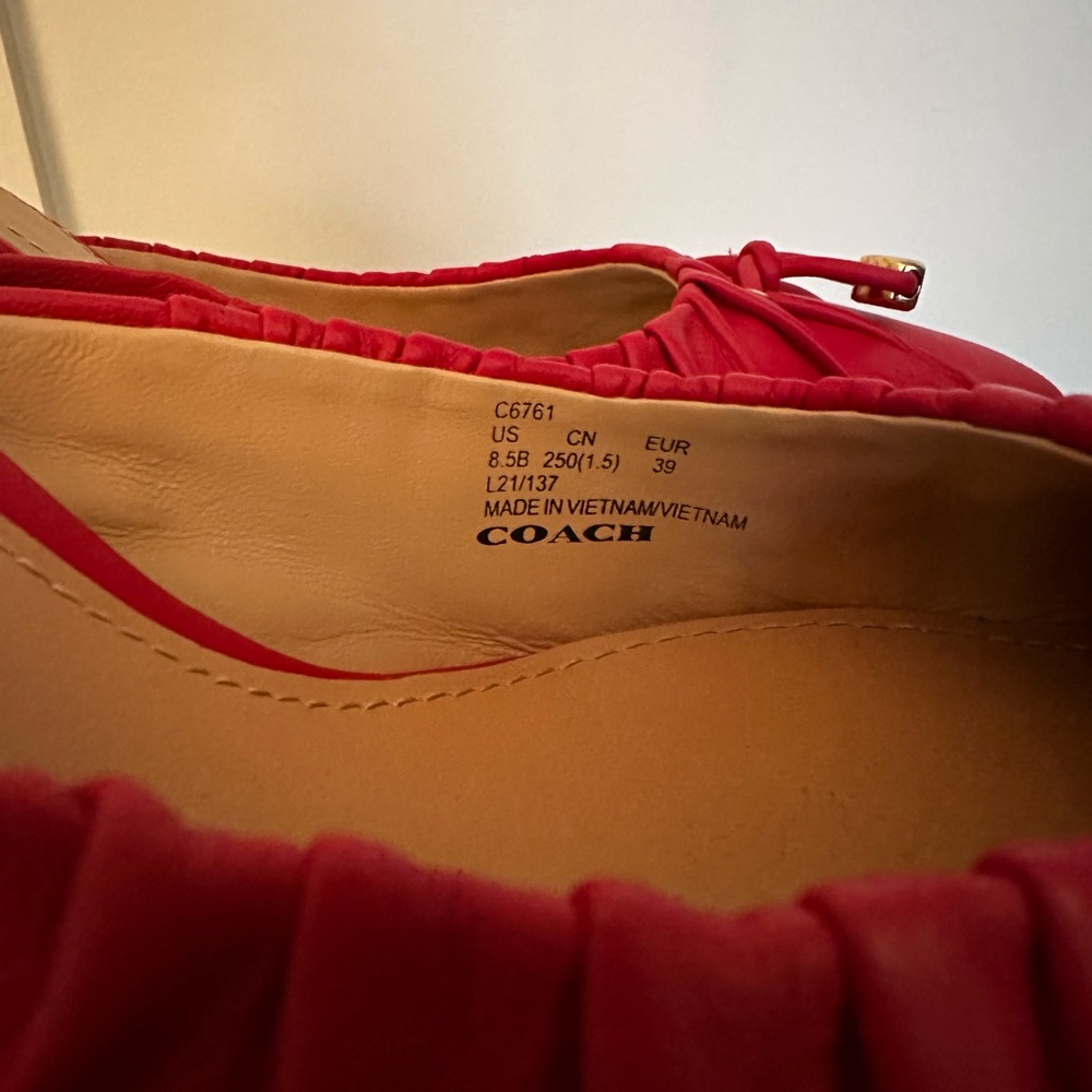 Coach Wionna size 8.5 red leather sling back pumps—excellent condition! - Picture 5 of 11